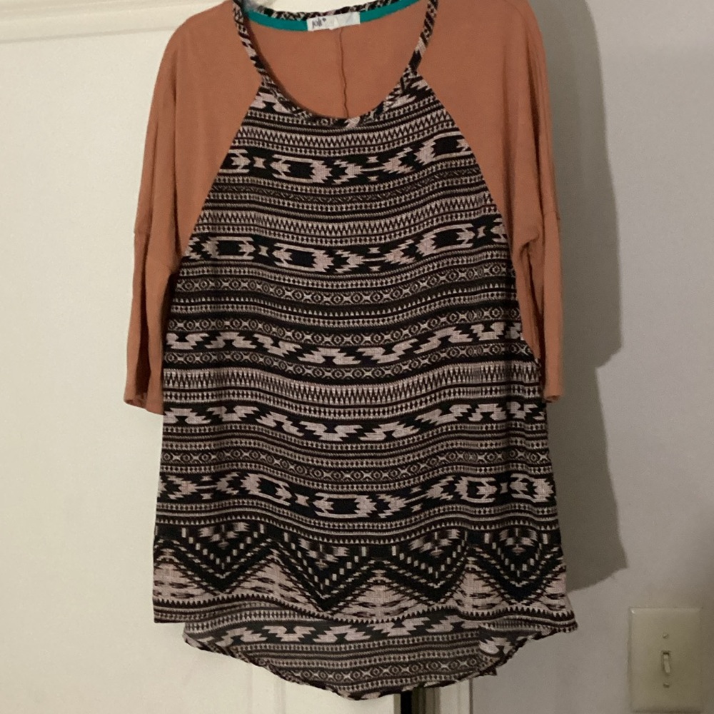 Ada Black and Tan Patterned Blouse